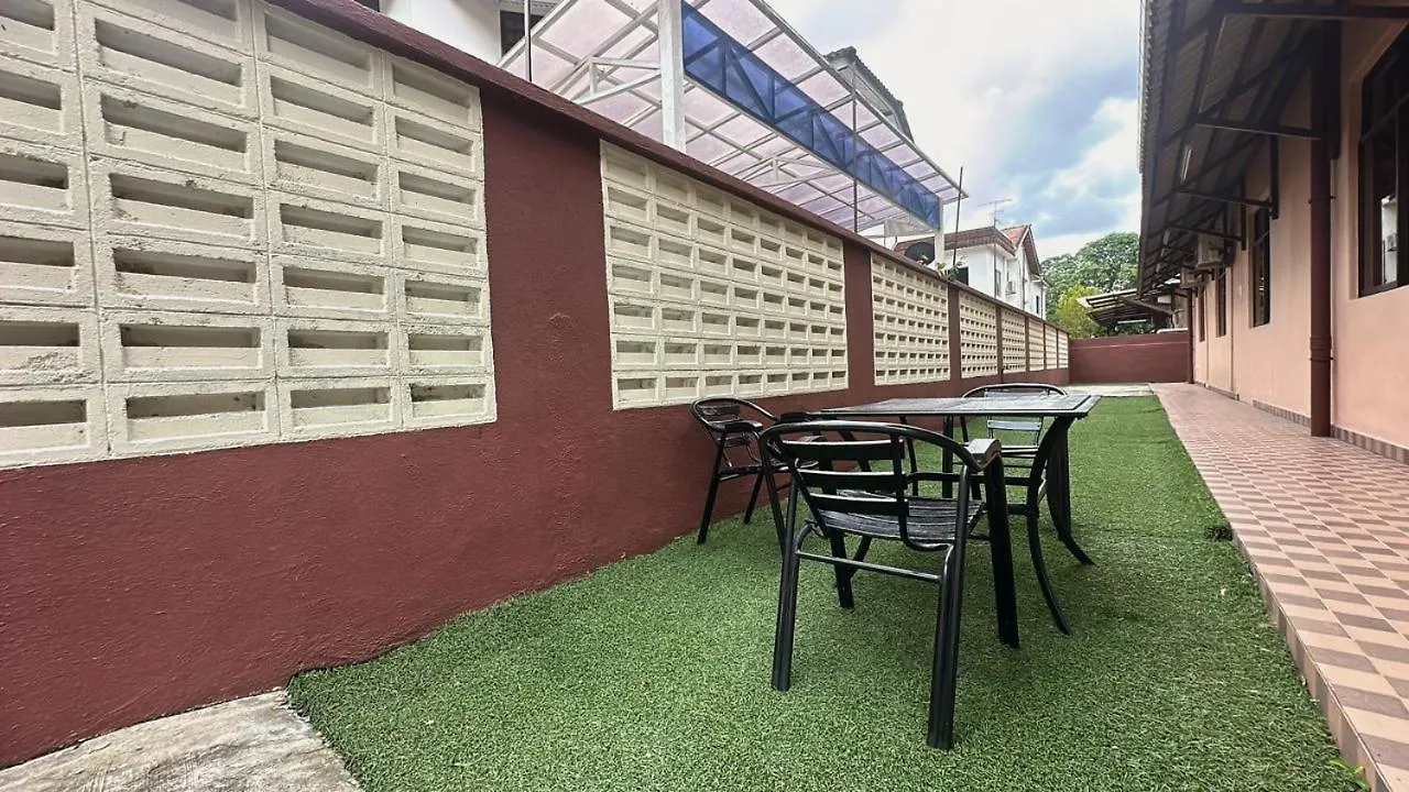 B04 Modern Deluxe Homestay Johor Bahru Malaysia