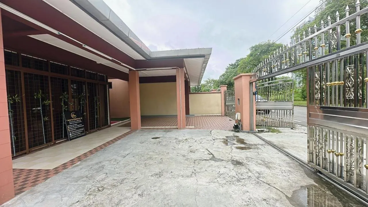 B04 Modern Deluxe Homestay Johor Bahru Nyaraló