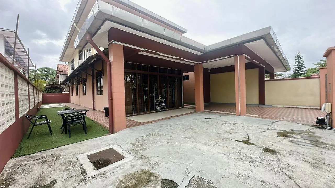 B04 Modern Deluxe Homestay Johor Bahru